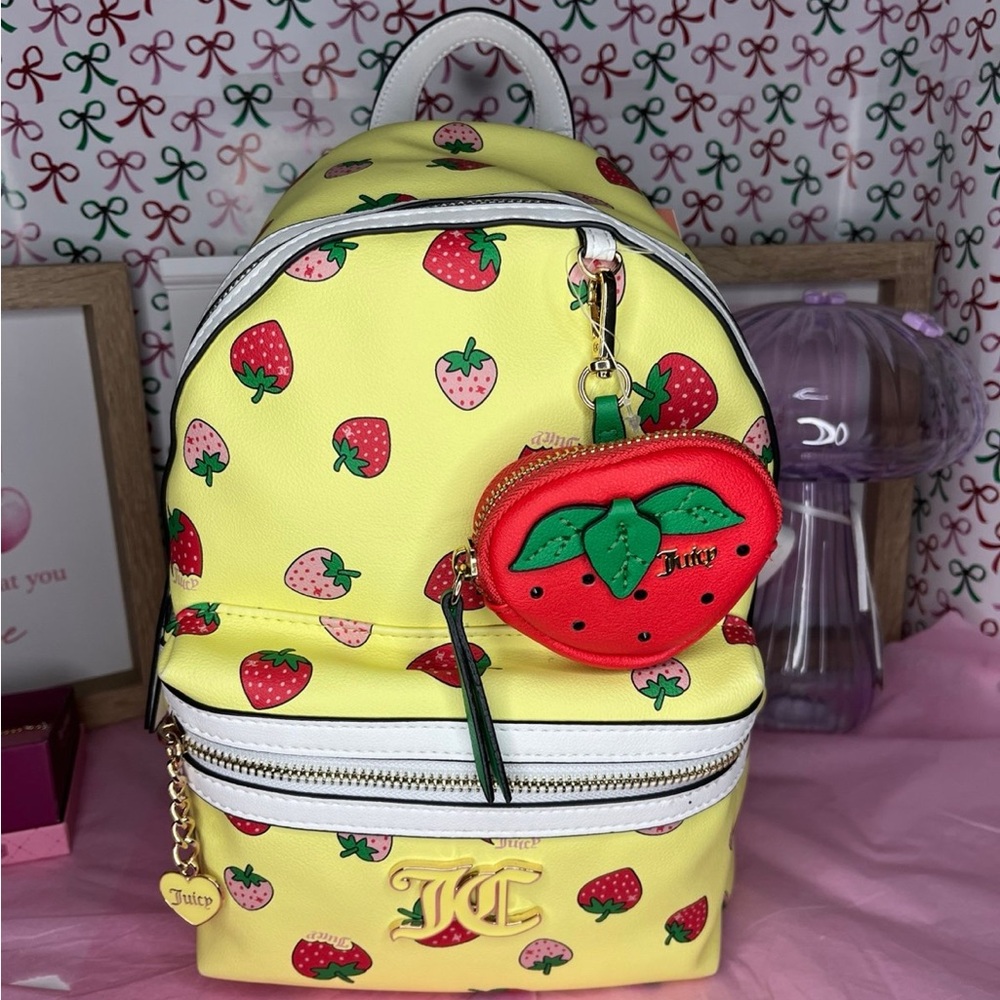 Juicy Couture Strawberry
Strawberry Backpack, Rare